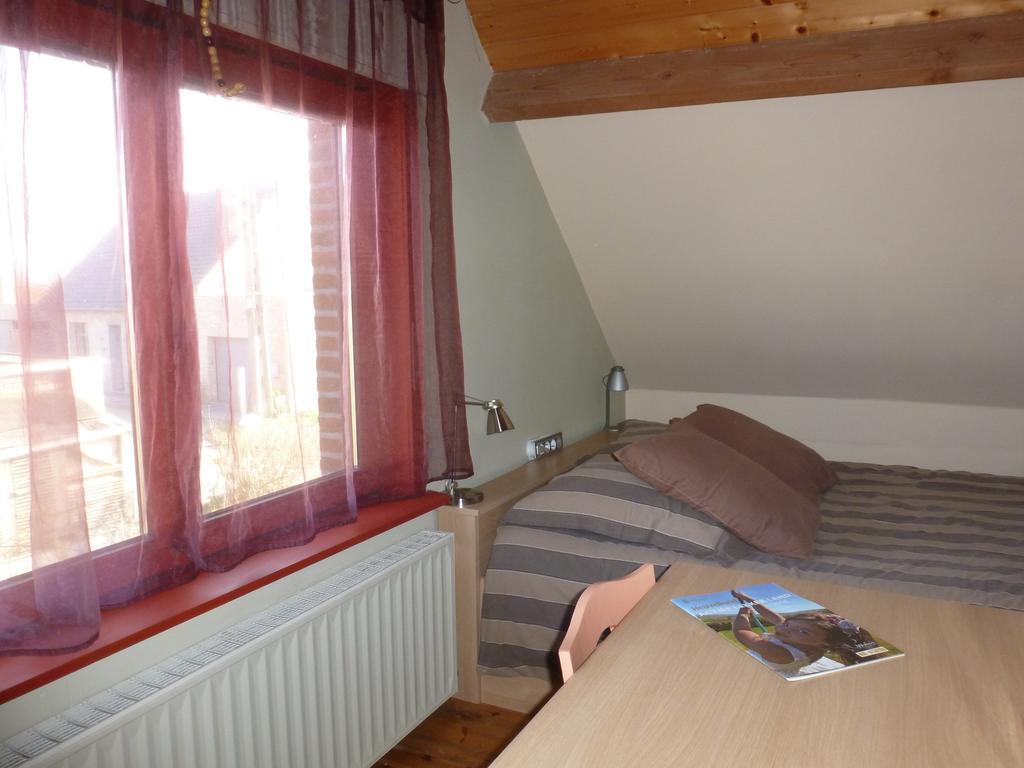Guesthouse Kolibriehuys Nieuwkerke Rum bild